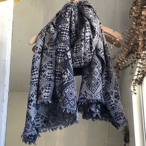 Jacquard pattern navy wool Japanese scarf